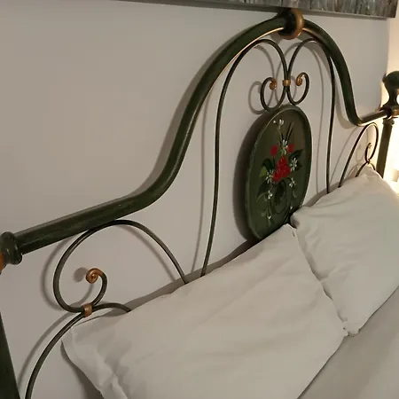 Deluxe Vatican روما